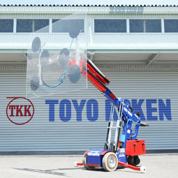 ジラフ（重量物吸着搬送機械）